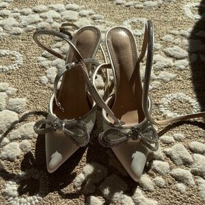 White bow heels satin never been worn